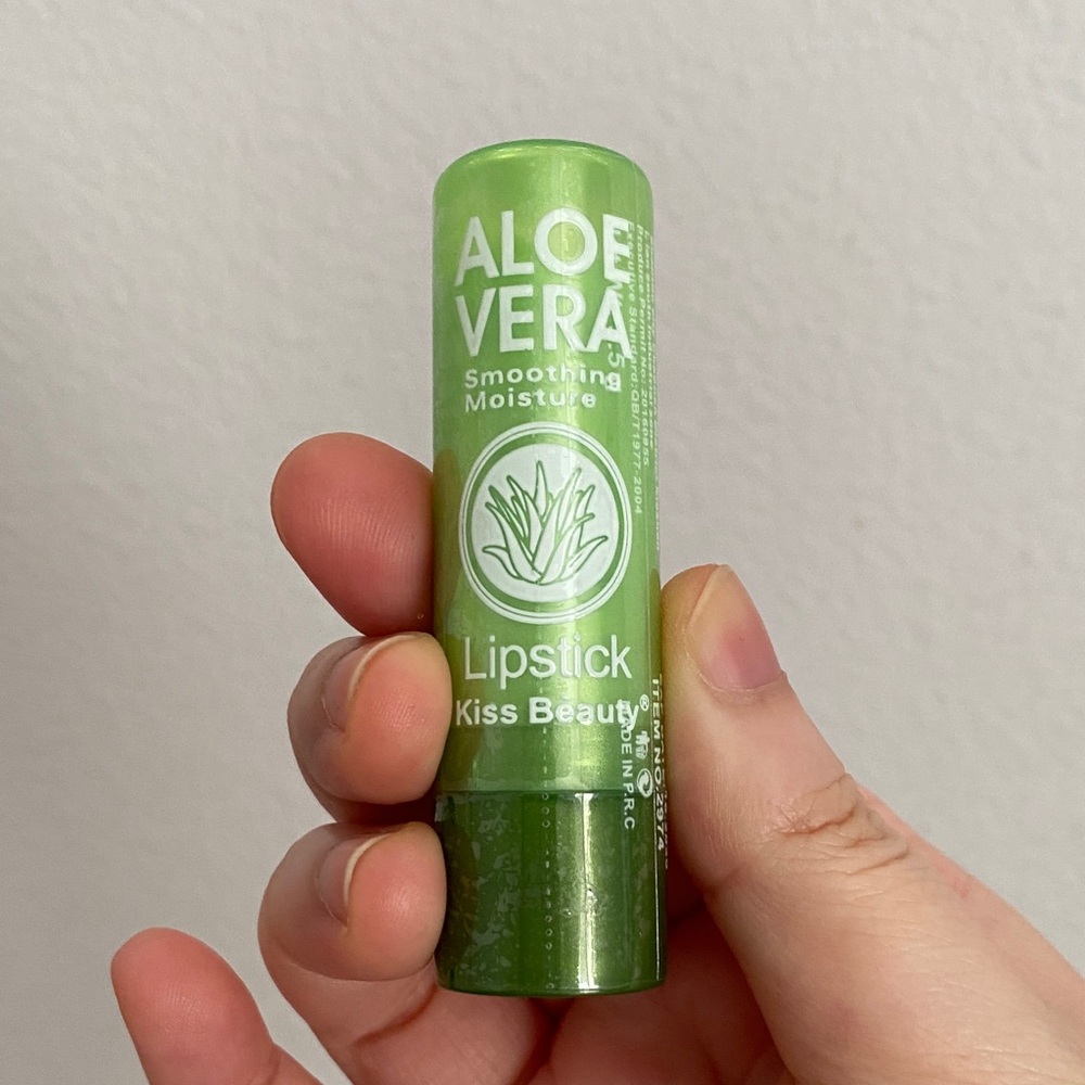 Aloe Vera Lipstick - Green